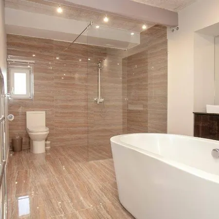 Luxurious 3 Bedroom With A Pool In * Siggiewi
